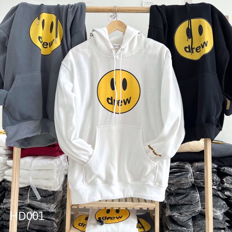 Siêu phẩm áo hodie drew kiểu dáng Hàn Quốc. Chất liệu nỉ lót lông bên trong mặc sẽ ấm áp mùa đông dù khôg có gấu bên cạh