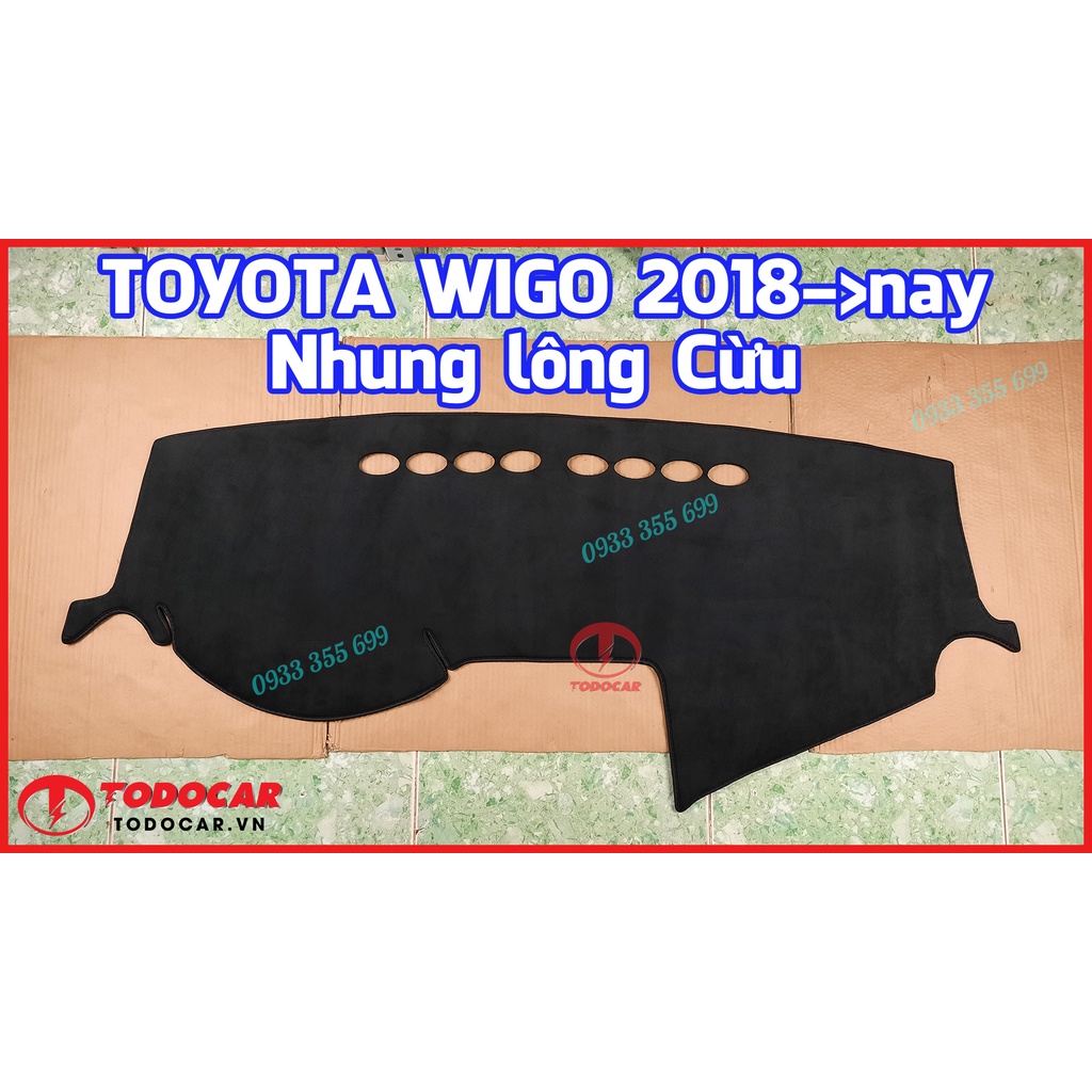 Thảm Taplo TOYOTA WIGO bằng Nhung lông Cừu hoặc Da vân Carbon, Da vân Gỗ 2018 2019 2020 2021 2022