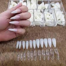 Móng up nhọn bầu dục, móng up ovan, móng úp tròn nhọn BEE NAILS shop