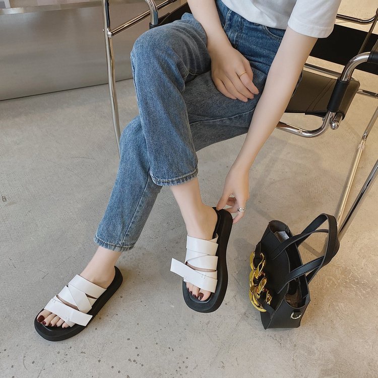 Giày Sandal Mũi Tròn Gót Thấp Cột Dây Chéo Phong Cách Mới Thoải Mái Dễ Phối Đồ