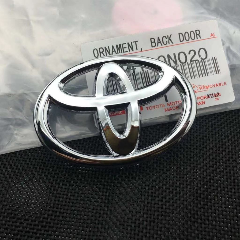 Logo kim loại gắn vô lăng xe hơi Toyota