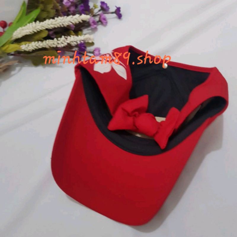 Mũ Lưỡi Trai hở đầu siêu đẹp của Yến Dương
