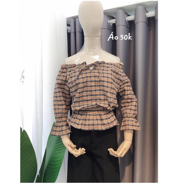  Áo kẻ trễ vai