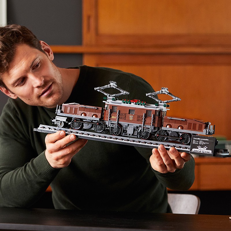 Đồ Chơi Lắp Ráp LEGO CREATOR Đầu Máy Xe Lửa Crocodile Locomotive 10277