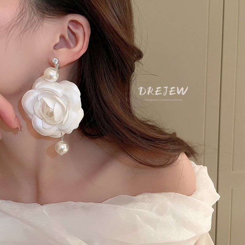 DREJEW Khuyên tai kẹp vành đính hoa ngọc trai siêu độc đáo thời trang Hàn Quốc
