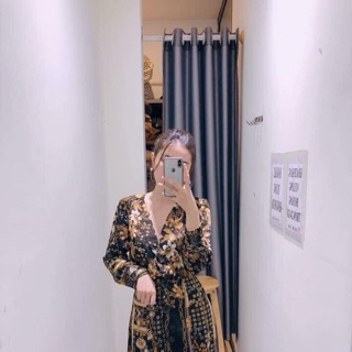 Váy hoạ tiết