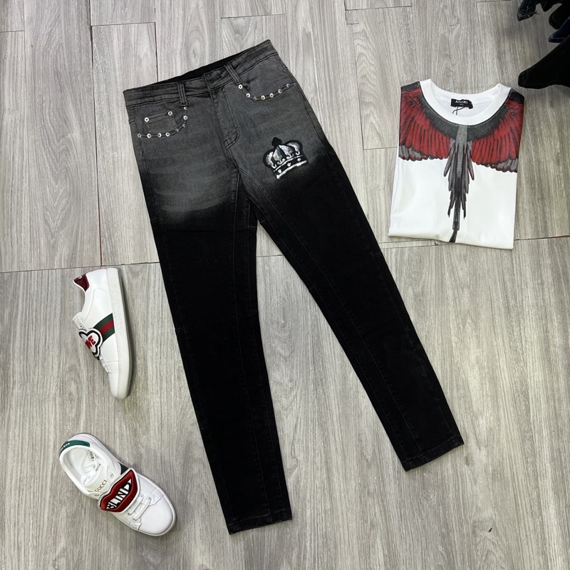 Quần bò nam ống côn Dsquared2 vương miện tán đinh viền túi mẫu mới hot trend 2022