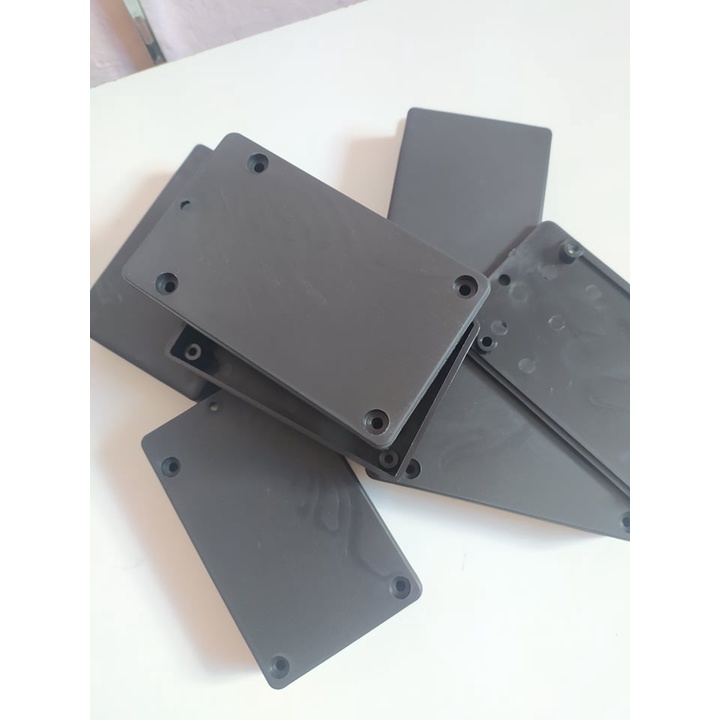 Hộp nhựa ABS 97x65x25mm tặng kèm ốc vít, Hộp nhựa đựng mạch điện tử.
