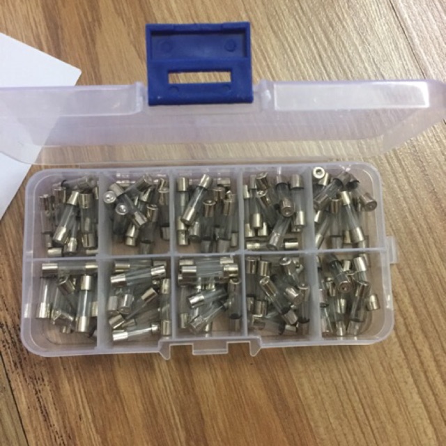 Hộp cầu chì 5x22mm 100pcs