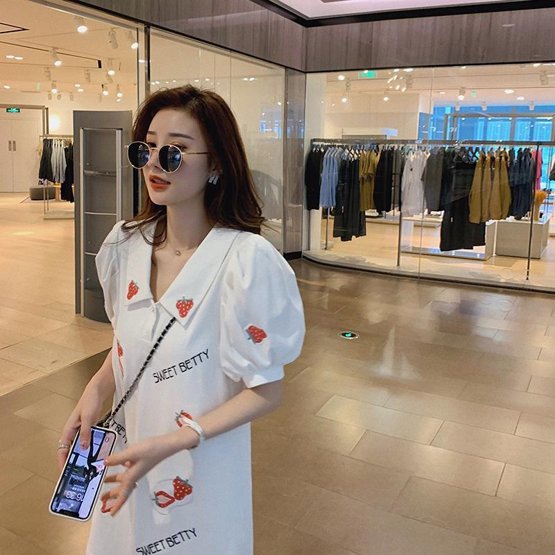 Đầm Ngắn Tay Cổ Vuông Thêu Họa Tiết Xinh Xắn Dành Cho Nữ