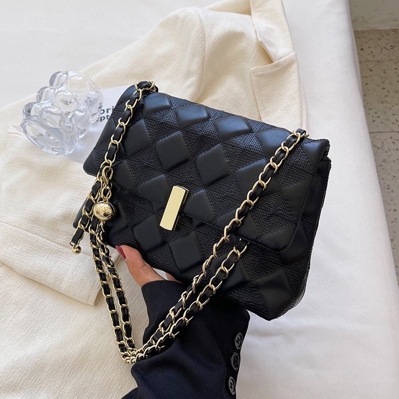 Túi đeo chéo IELGY hoa văn dập nổi dành cho nữ