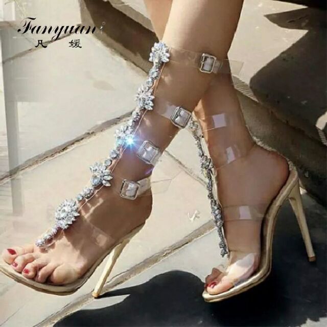 Giày cao gót đính đá  tặng cho khách mua hàng với hóa đơn 1 triệu