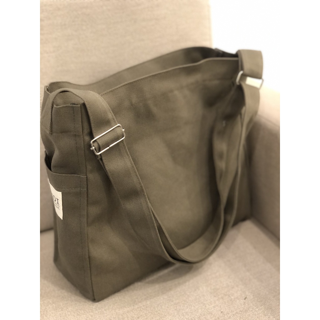 Túi vải đeo chéo unisex vải canvas mộc màu rêu xám Tadi House