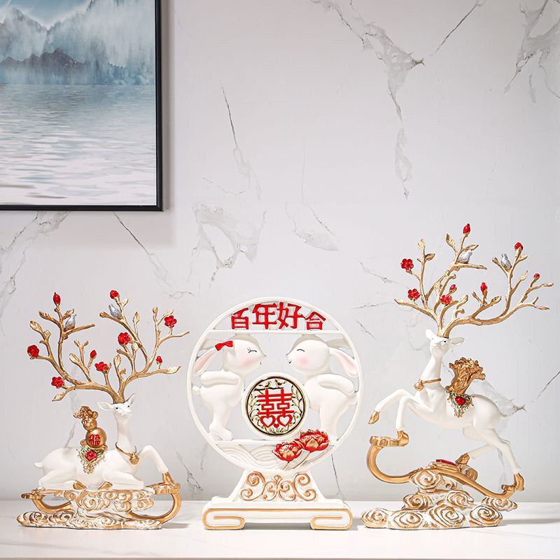 Trang trí nhà hiện đại, trang trí hươu may mắn, trang trí tủ tivi, ý nghĩa: may mắn và may mắn