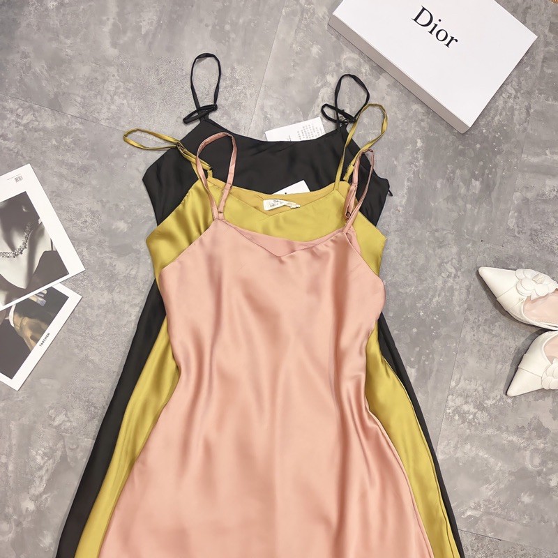 Đầm 2 dây tăngj kèm đệm ngực chất lụa satin 2 lớp | BigBuy360 - bigbuy360.vn