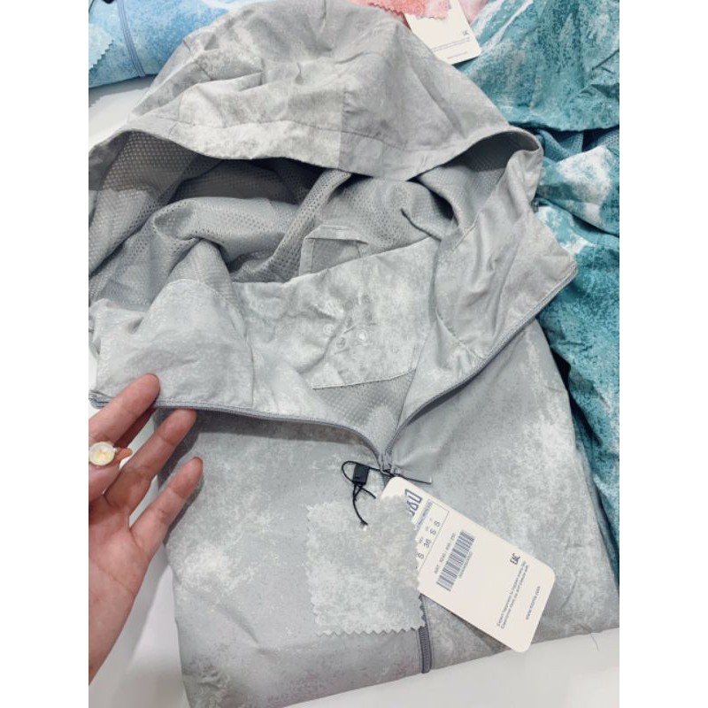 Áo khoác gió loang M.o.r.r.i.s có túi đựng (5 màu) | BigBuy360 - bigbuy360.vn