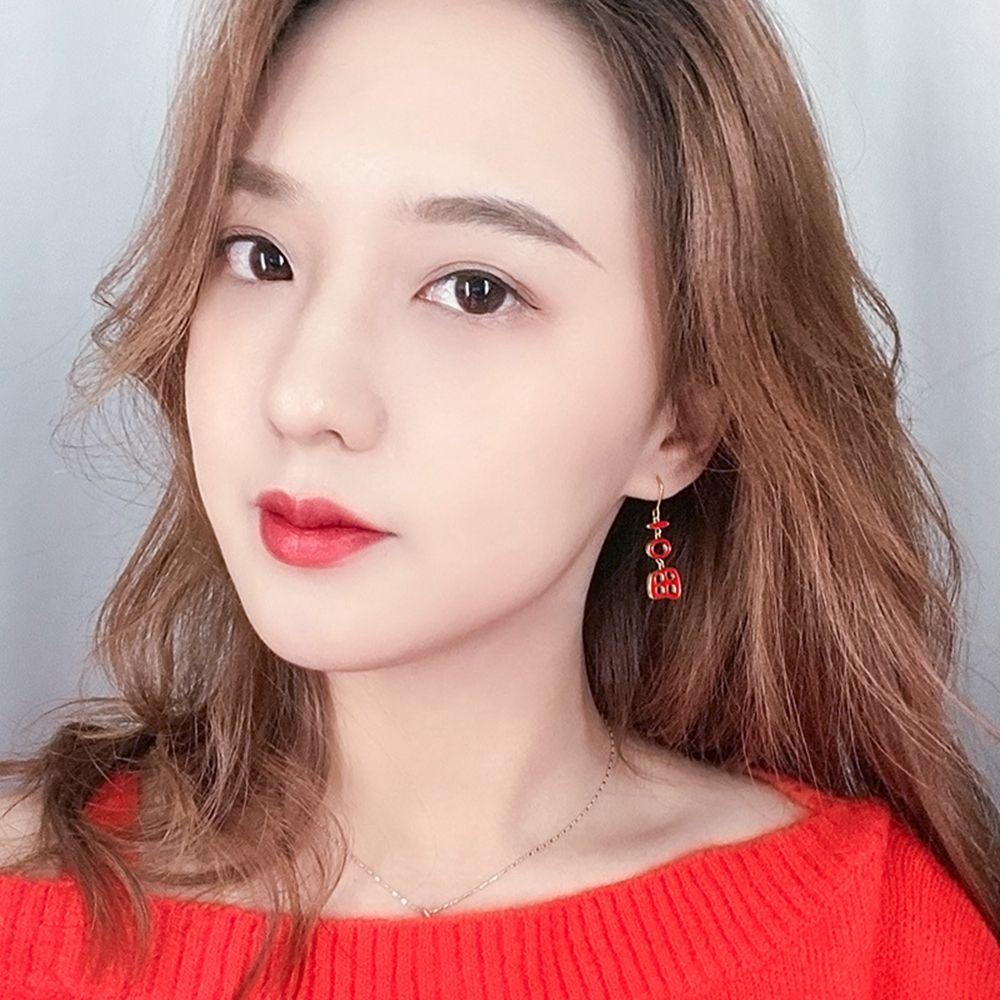 Bông Tai Mừng Năm Mới Thiết Kế Ngọt Ngào Cho Nữ