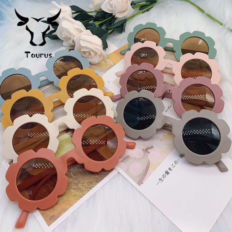 Hoa Opaque Baby Shape Kính râm cá tính Thời trang Baby Bảo vệ Kính biển UV