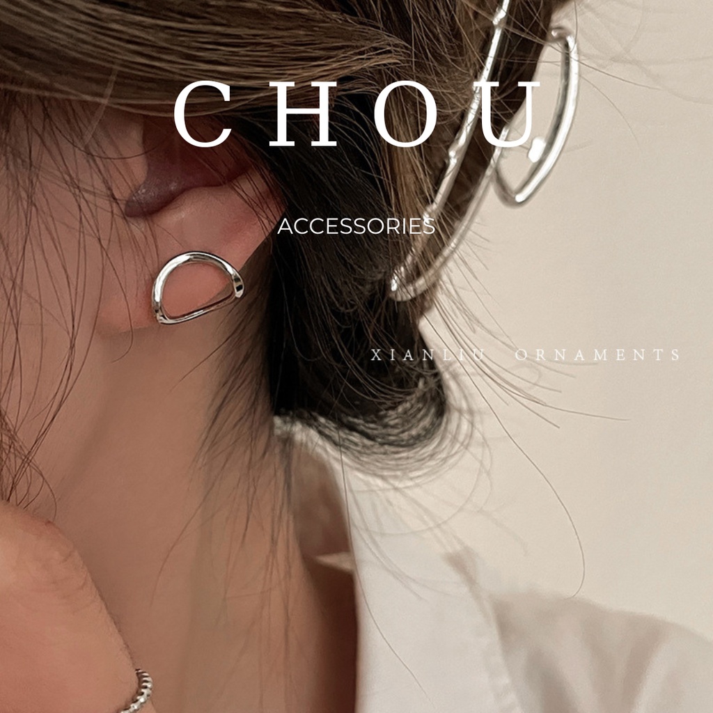 Bông Tai Hình Bán Nguyệt | CHOU ACCESSORIES |
