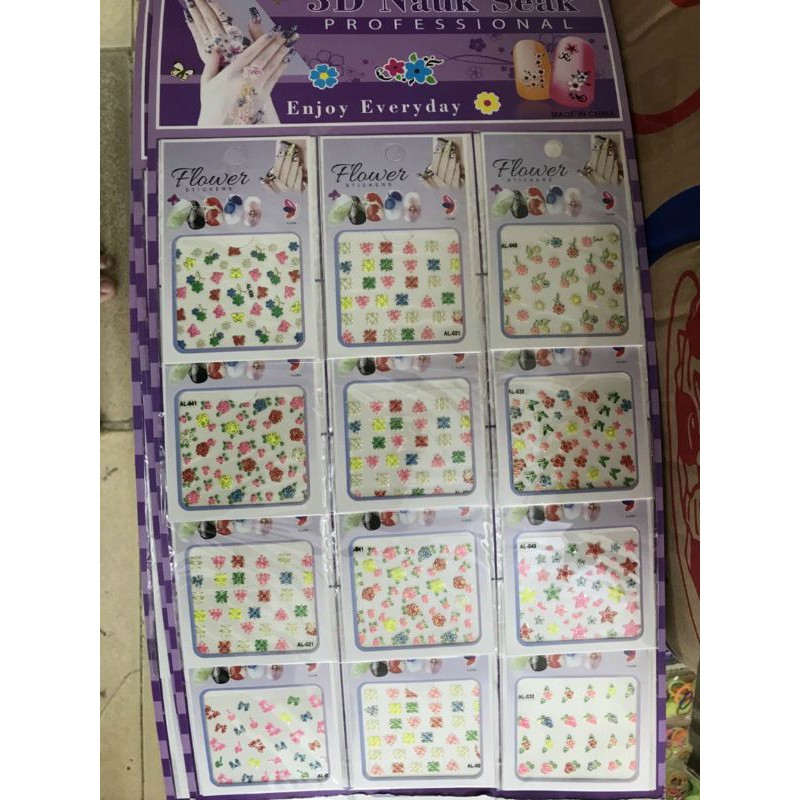 bảng dán trang trí dán móng tay siêu đẹp của bé