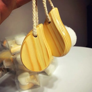 Cọ rửa mặt cán gỗ