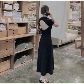 Đầm midi đen cut-out lưng