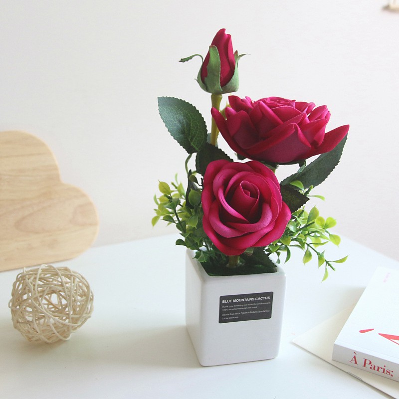 Hoa giả trang trí để bàn đẹp, chậu hoa hồng giả loại 3 bông KHALIK - HF009