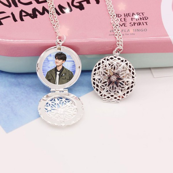 (80k) Vòng cổ IN HÌNH Nhậm Gia Luân idol thần tượng đóng nắp kim loại xinh xắn