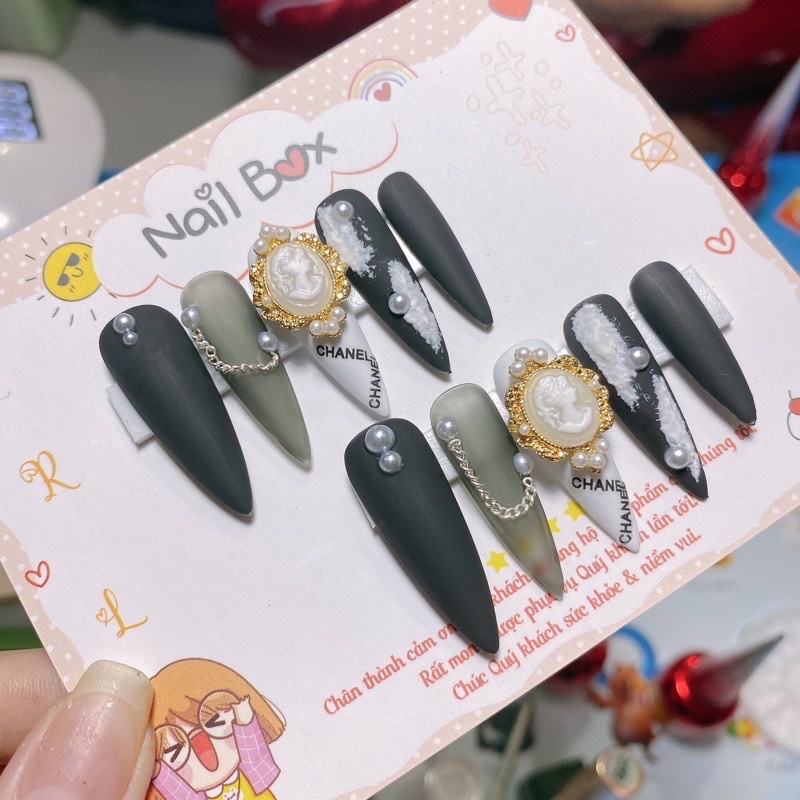nailbox móng úp sang chảnh