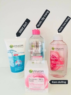 Bộ sp làm sạch và dưỡng da Garnier