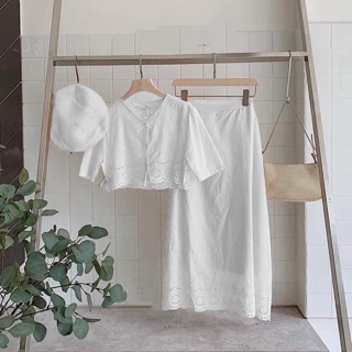 SET ÁO CROP ĐỤC LỖ KÈM CHÂN VÁY (KÈM HÌNH THẬT)