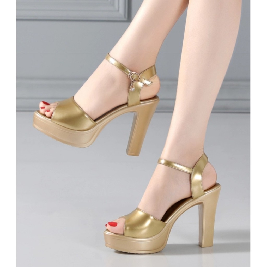 GIÀY SANDAL ĐÚP QUAI NGANG 10P