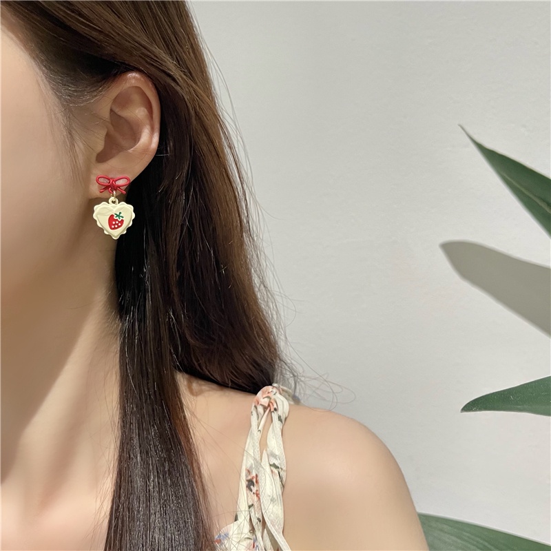 Bông Tai Bạc S925 Hình Trái Dâu Tây Đính Nơ Màu Trắng Dễ Thương Cho Nữ