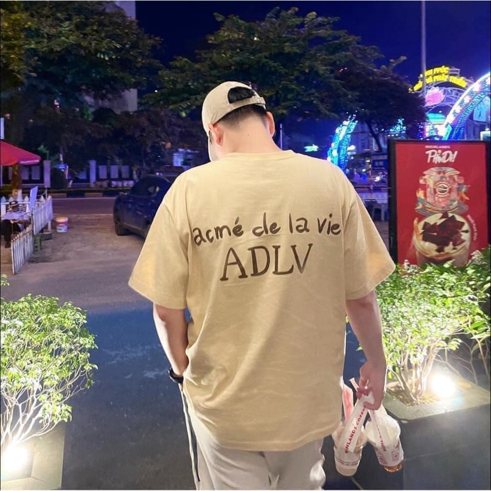 Áo phông AD.LV màu be túi zip