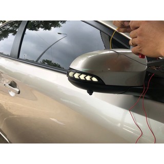 Đèn LED xi nhan gương Vios .