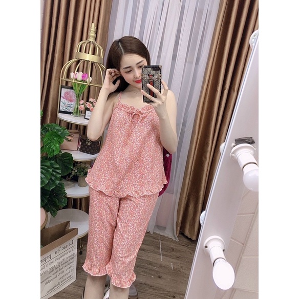 sét đồ bộ mặt nhà đi chơi chất satin mềm mịn.from thoải mái.hoạ tiết bông nhí dễ thương áo 2 dây quần lửng