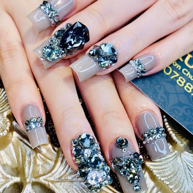 Móng giả ( nail ) thiết kế
