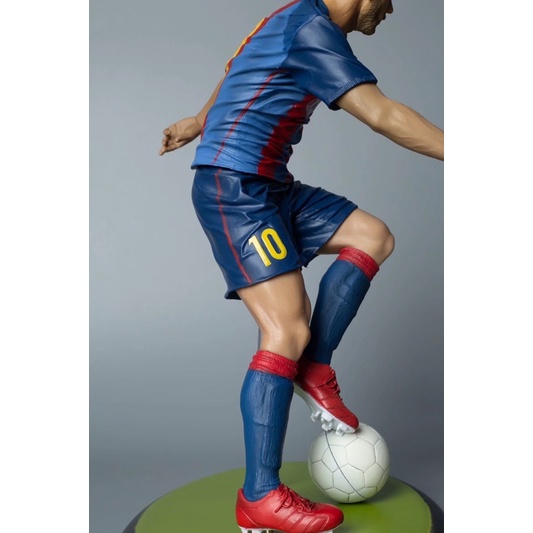 Tượng cầu thủ Messi tĩnh sắc nét cực đẹp quà tặng bạn bè