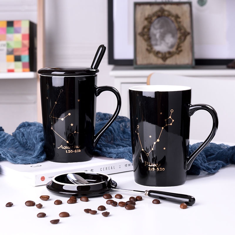 Cốc sứ có nắp KHẮC TÊN in hình chòm sao ĐEN huyền bí, ly sứ uống nước, có quai, kèm thìa, 400ml, làm quà tặng, trang trí