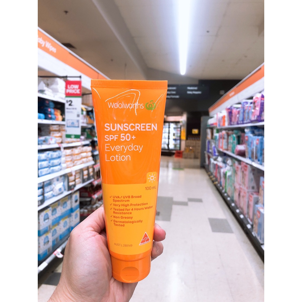 Kem chống nắng body Woolworths sunscreen SPF 50+ everyday lotion