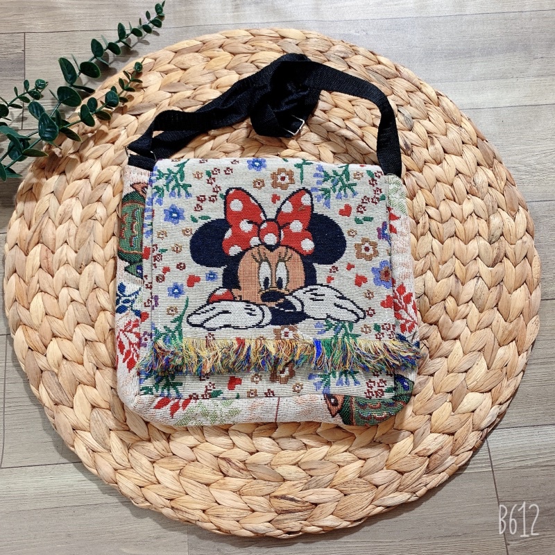 Túi thổ Cẩm đeo chéo tua rua sinh viên