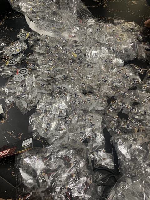 Móc khoá cao su hình trợ lực Matris