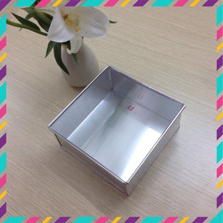 Khuôn vuông đế liền 18cm