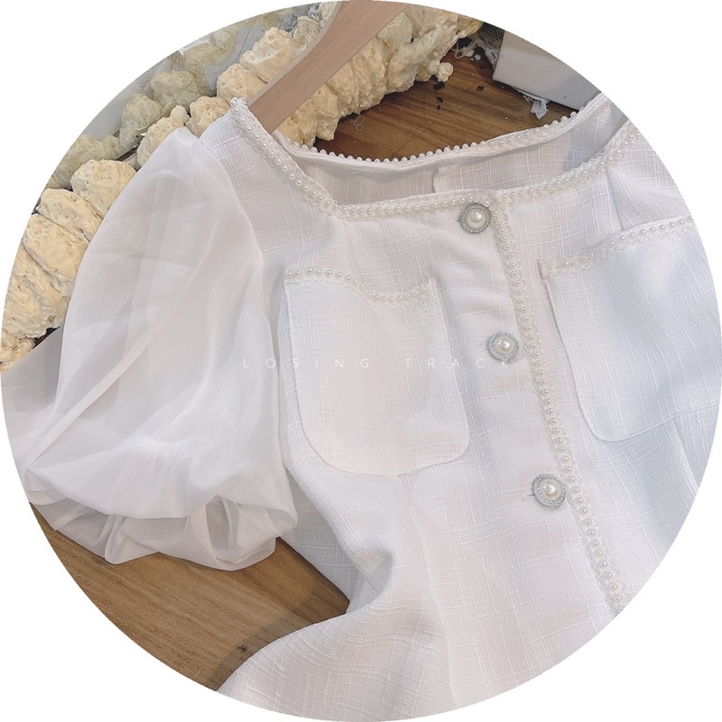 SET ÁO DẠ TAY PHỐI VOAN PEPLUM XOÈ NHẸ NÚT CỔ VIỀN REN + CHÂN VÁY XẺ