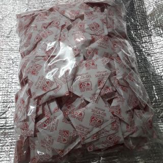 Combo 10kg hạt chống ẩm 3g giá 600k