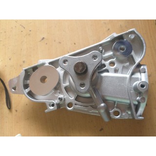 Bơm nước Ford Laser 1.6