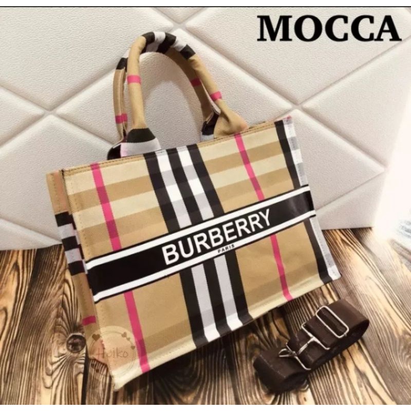 Túi Xách Burberry Kiểu Dáng Sang Trọng Hợp Thời Trang