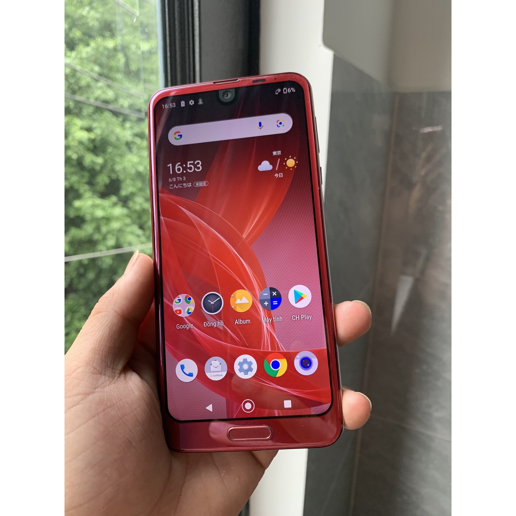 Điện thoại Sharp AQUOS R2 Ram 4/64GB 1SIM Màn Hình IPS LCD, 6"