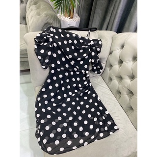váy voan lệch vai