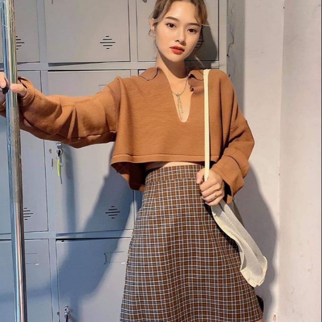 Áo cổ V sẹc xi